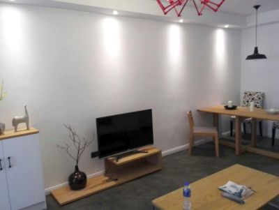 renting apartment metro line 2 9 Western friendly apartment in Jing´an area