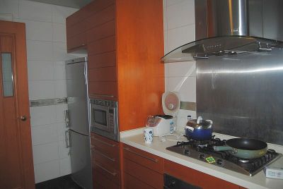 renting big apartment shanghai Spacious expat friendly apartment in Xujiahui area