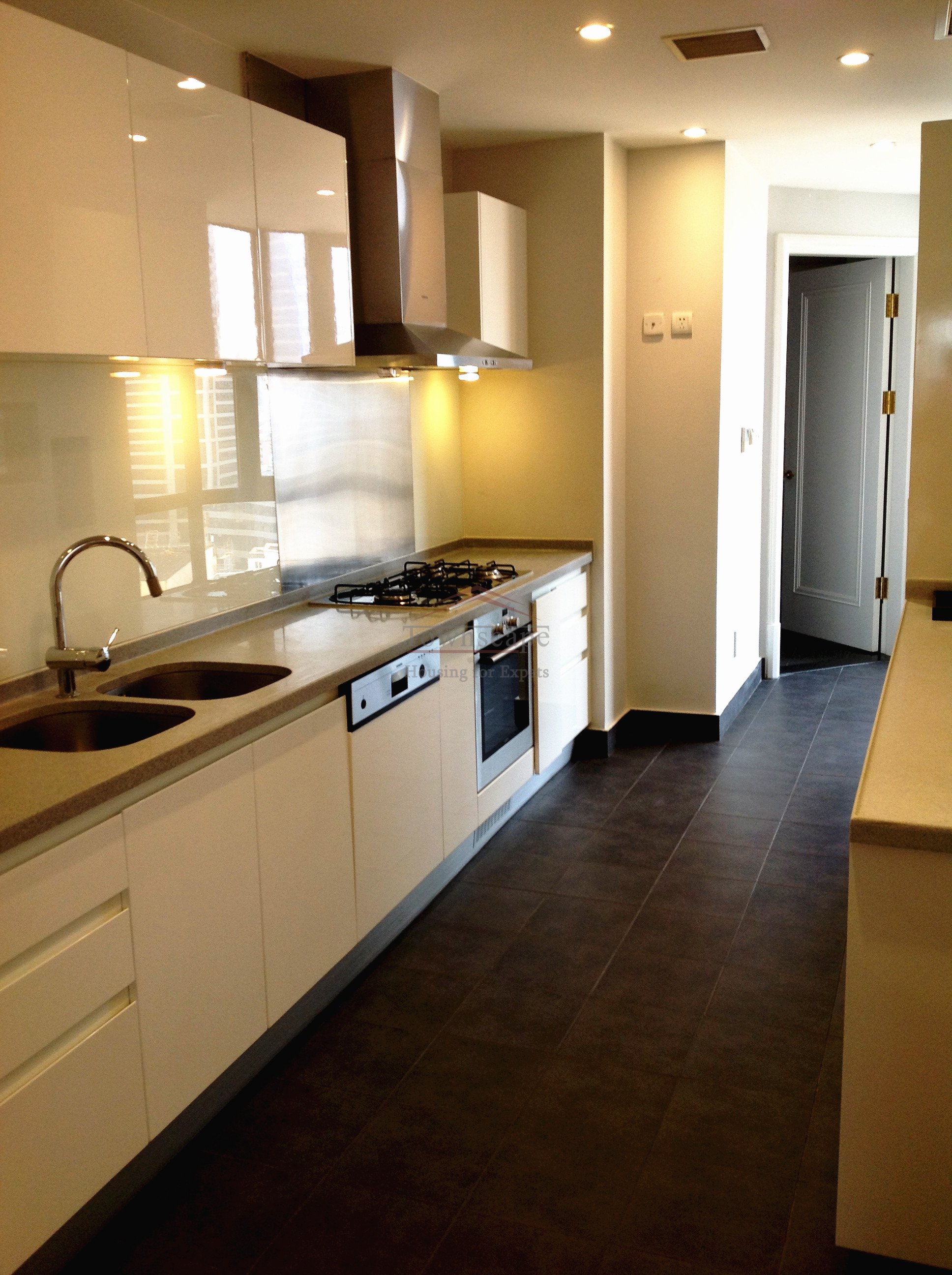 rent brand new apartment shanghai Spacious apartment in french concession