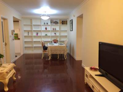 shanghai pet friendly apartment Inner city apartment with privet garden