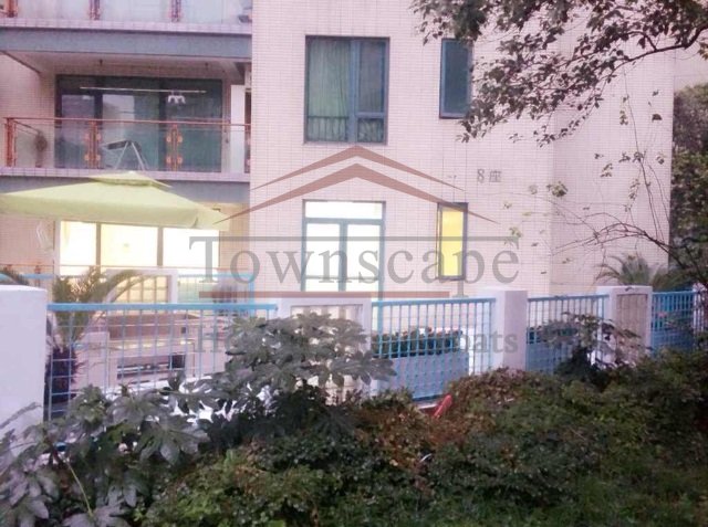 shanghai apartment less than 20000 RMB a month Sunny Garden apartment near Xujiahui