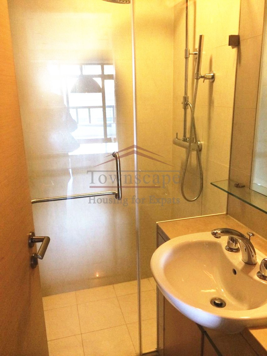 Shanghai apartment under 15000, Shanghaiapartment under 15000 yuan Lovely two bedroom apartment close to Huaihai road