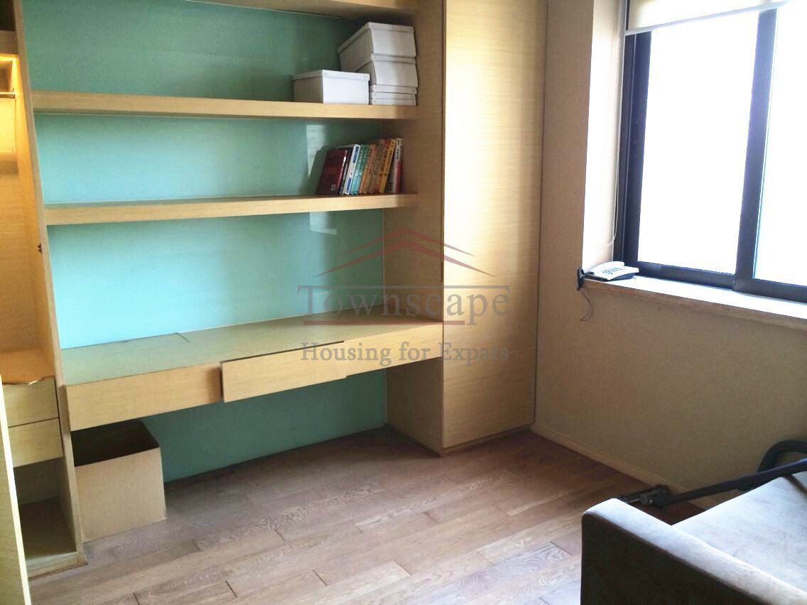 Shanghai spacious apartment Lovely two bedroom apartment close to Huaihai road