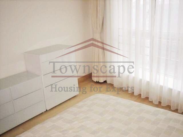 shanghai aprtment on metro line 2 2br apartment in Jing