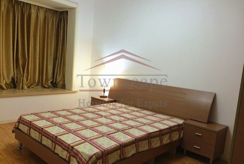 Shanghai apartment under 20000 yuan Appeasing 3 br apartment in Jing