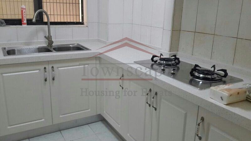 Shanghai apartment under 20000 yuan Luxury duel bedroom apartment in Jing