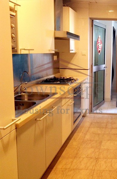 shanghai apartment near top floor Artistic 3 br apartment in Pudong