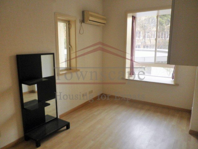 Shanghai apartment for under 20000 RMB Bergin 3br apartment in Jing