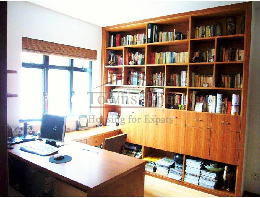 shanghai apartment near west Nanjing road Luxury 3 br apartment in Jing