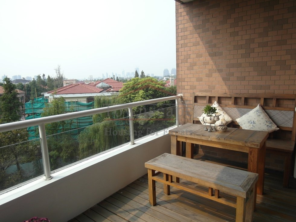 shanghai apartment near century avenue Villa style 4 bedroom apartment in Pudong