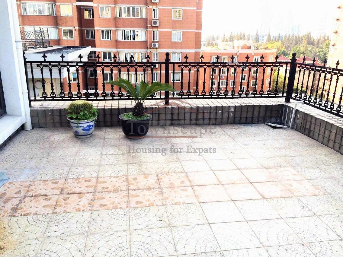 Shanghai Changning apartment with terrace Large 3br duplex apartment with terrace at Zhongshan Park