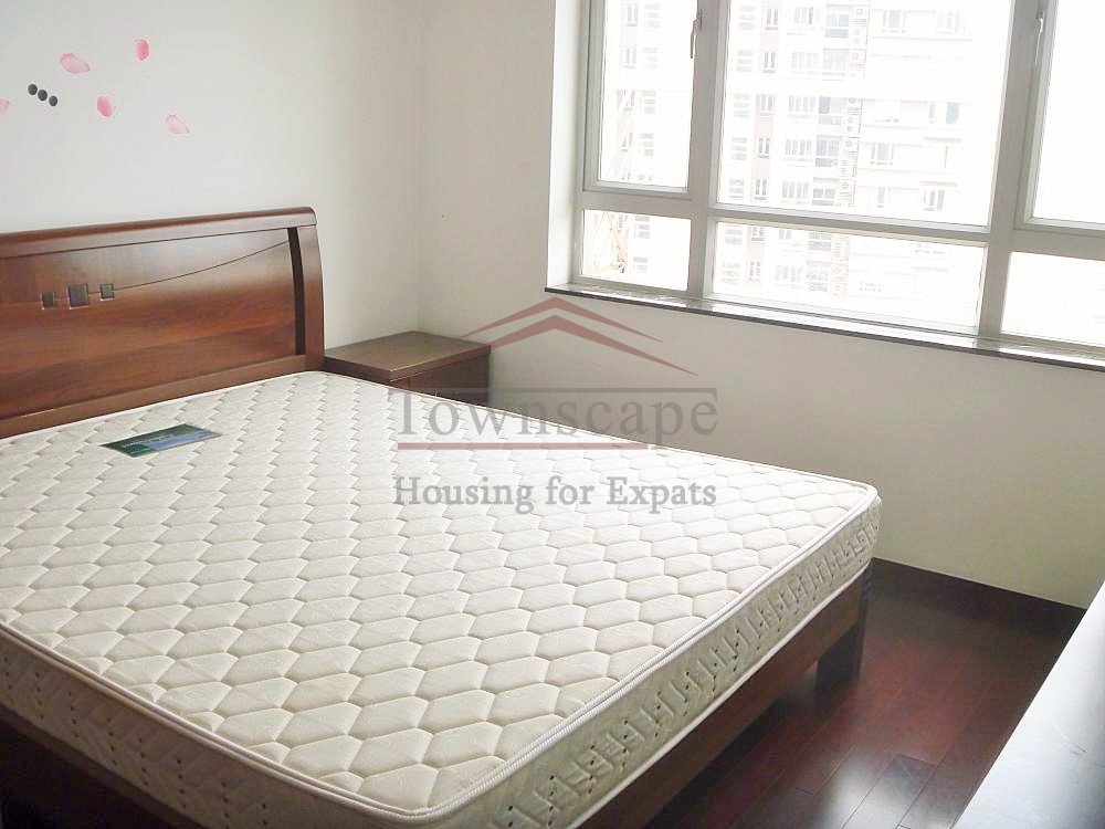 Shanghai Summit residences Fabulous 3 br apartment in Lujiazui area