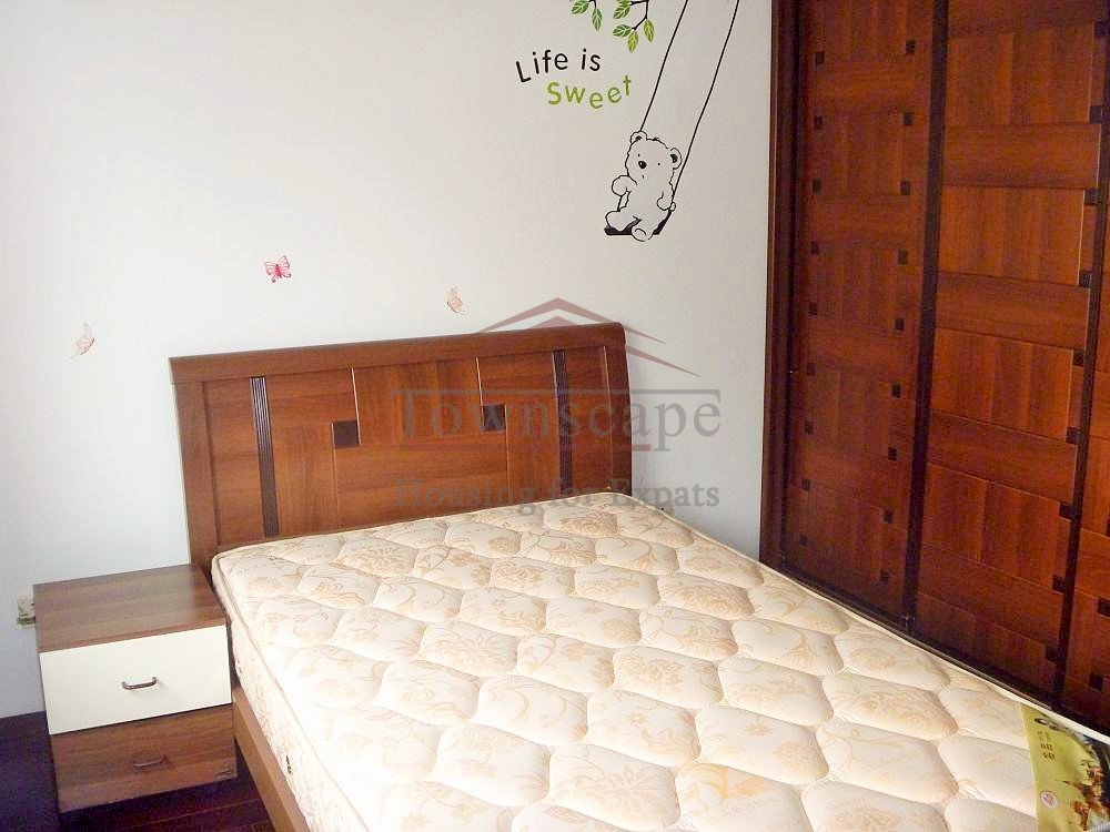  Fabulous 3 br apartment in Lujiazui area