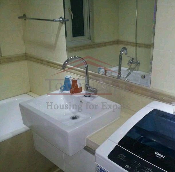 rent apartment near Xujiahui Lovely 2 bedroom serviced apartment near Xujiahui