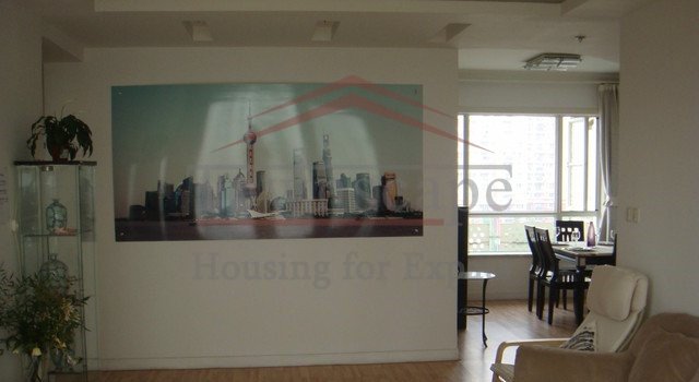 rent apartment in Pudong Warming 3 br apartment in Pudong area near line 2 and 9