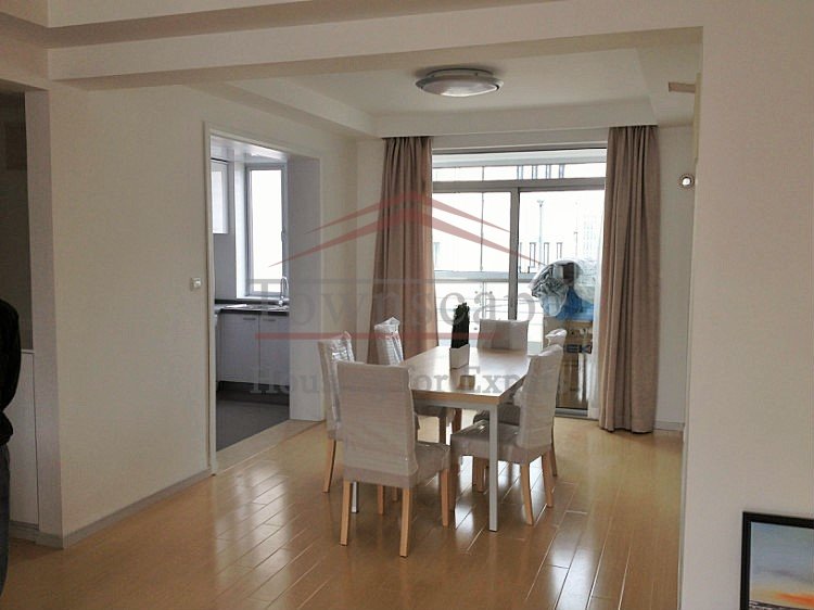 Shanghai fountain garden Homely 4 BR top floor apartment near Xujiahui