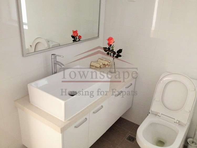 shanghai apartment near xujiahui Homely 4 BR top floor apartment near Xujiahui