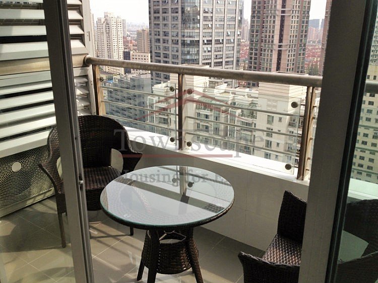  Homely 4 BR top floor apartment near Xujiahui