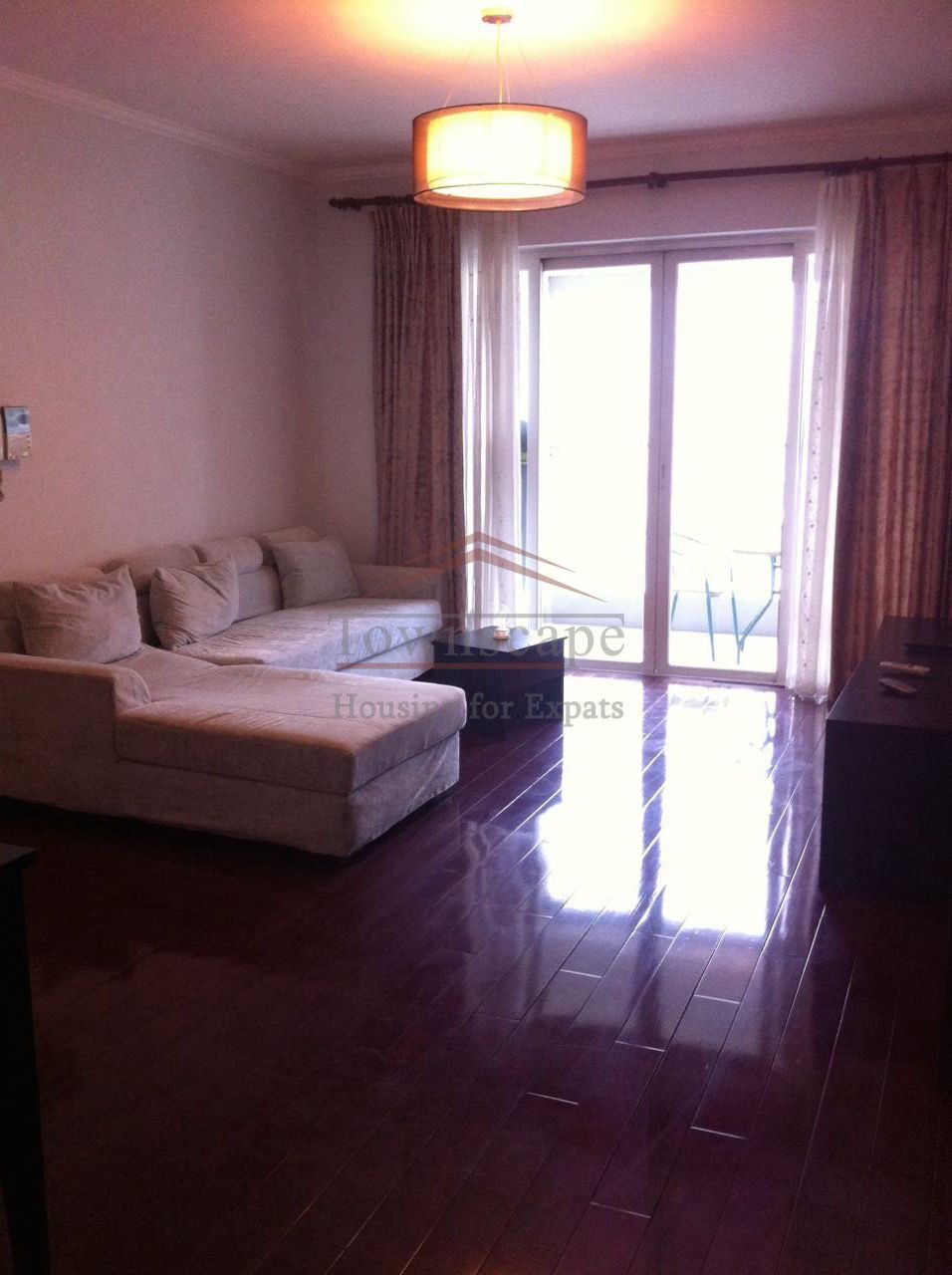 expat rentals in Shanghai 3 BR Apartment in Central Shanghai beside Xintiandi L10