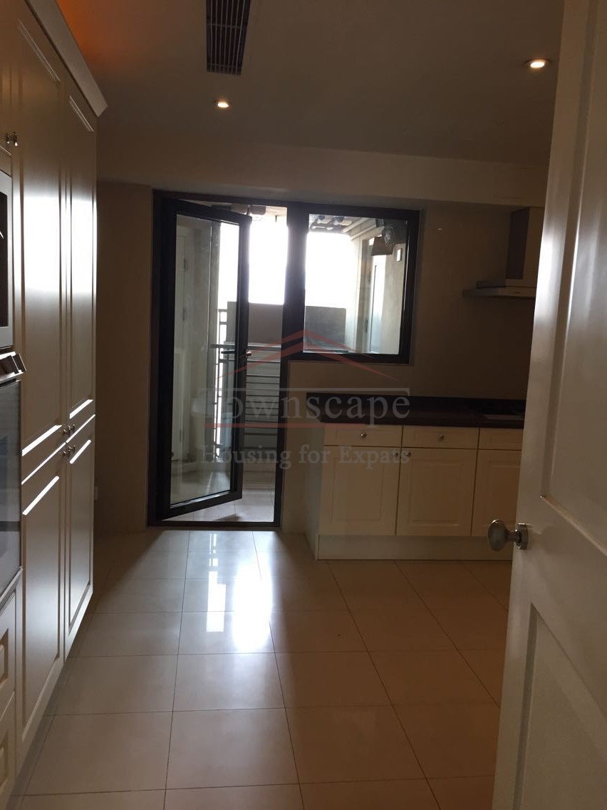 Shanghai house rental Spacious 3 Bedroom luxury apartment Lakeville Xintiandi L10/1