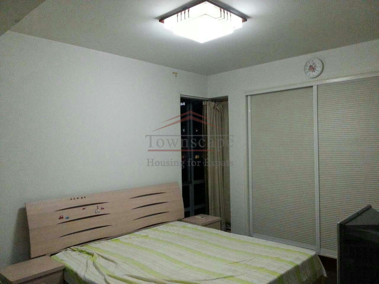 rent house in shanghai Excellent 3 Bedroom apartment Line 7 Jing An Area