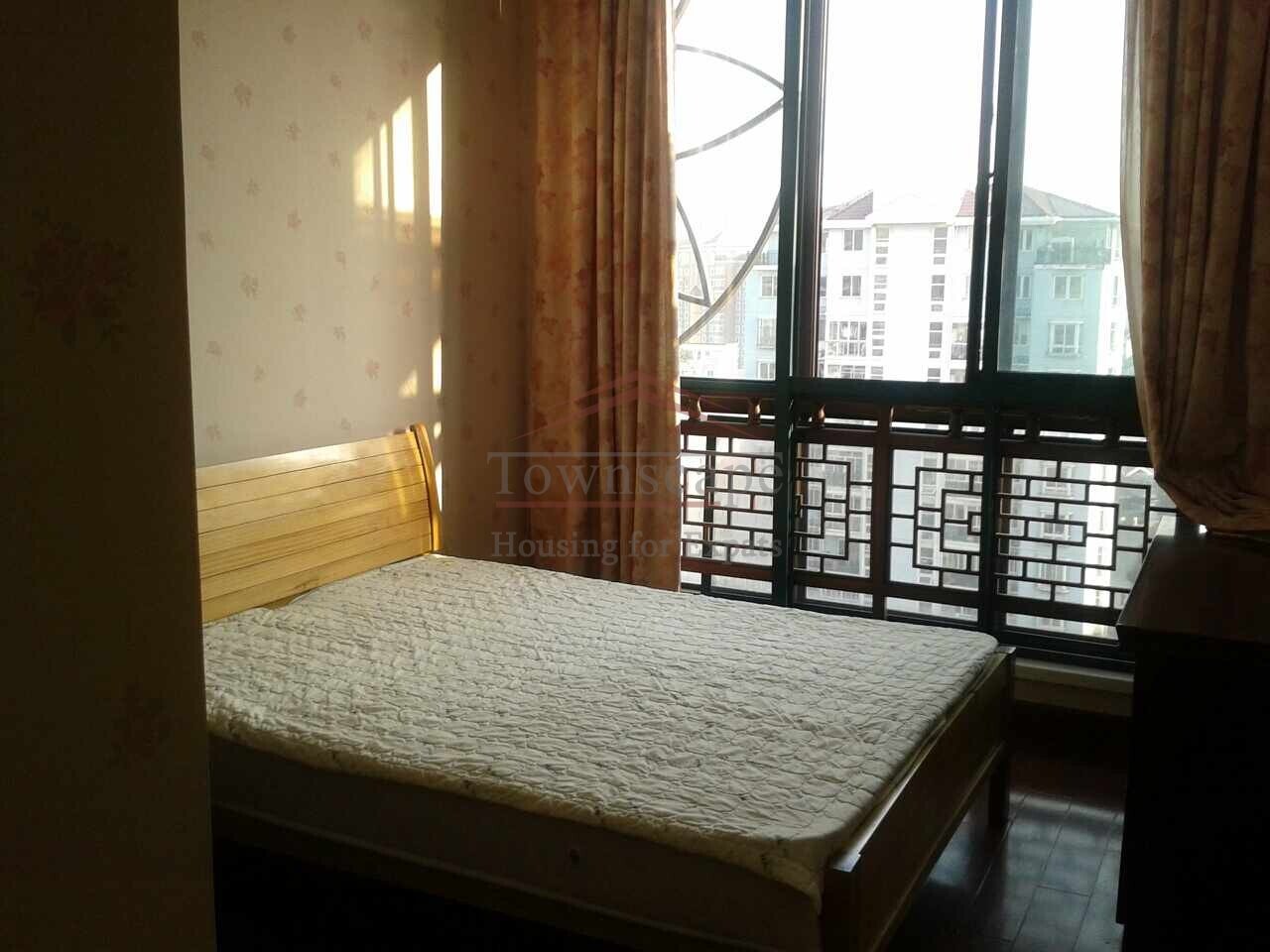 apartment in Shanghai Well Priced 5 bedroom Apartment in Hong Qiao Line 9