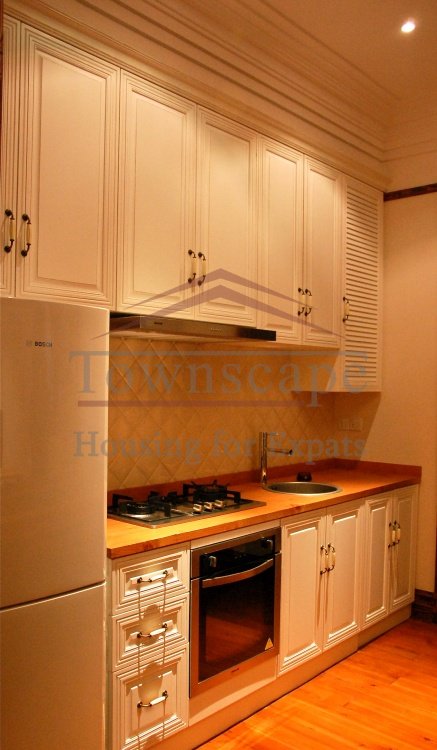 Jing An Apartment Excellent 1 BR Lane house in Jing An area L2/7/11