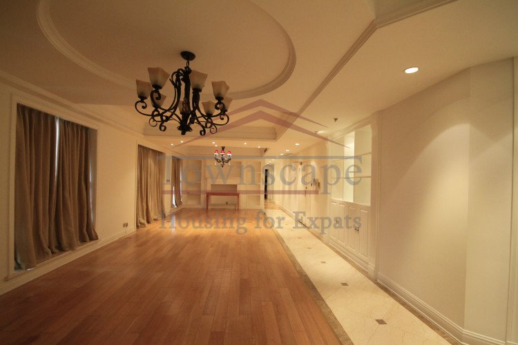 Shanghai house Luxury 4 BR Apartment in Shanghai French Concession L1&7 Changshu rd