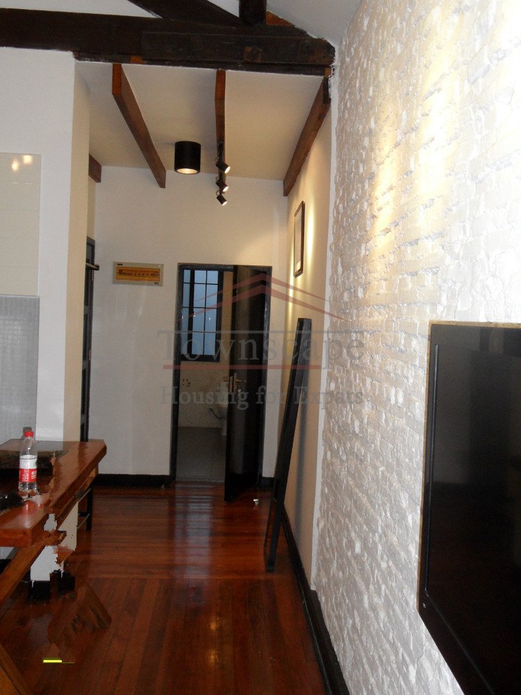 rent apartment in Shanghai 2 Bed Lane House in French Concession w/ wall heating