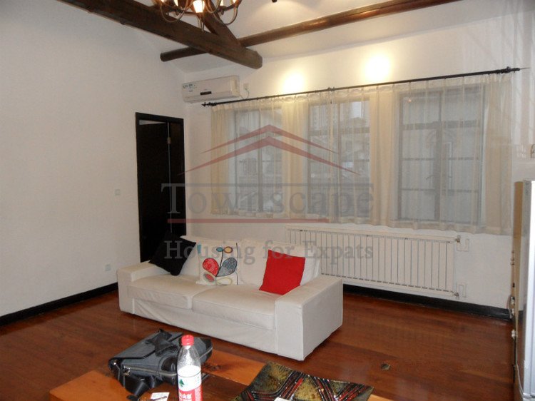 Shanghai Apartment 2 Bed Lane House in French Concession w/ wall heating