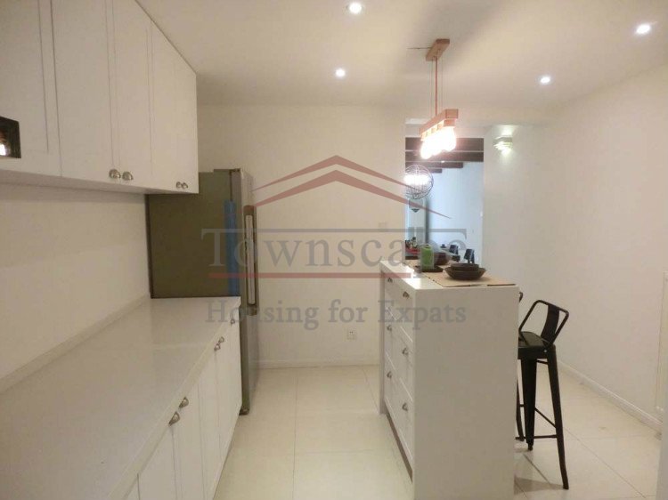  Fantastic 3 BR Xujiahui apt w/garden and terrace & Pool