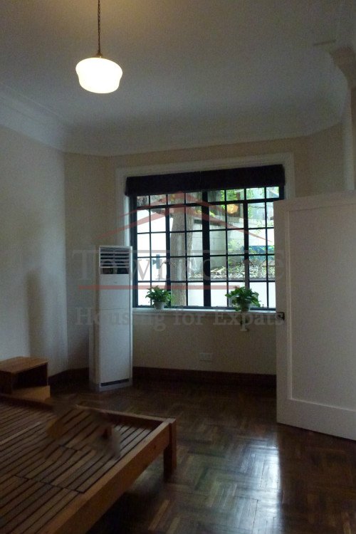  Perfect 2 BR Lane House nr South Shanxi rd L1&10