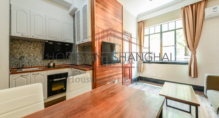  Well Priced 2 bedroom Lane House in Shanghai Old Town L1