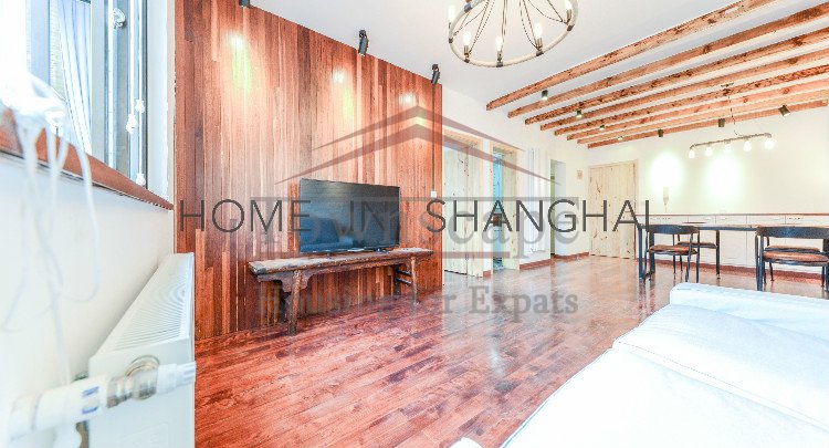  Renovated 2 bedroom Lane House nr Tianzifang & L9