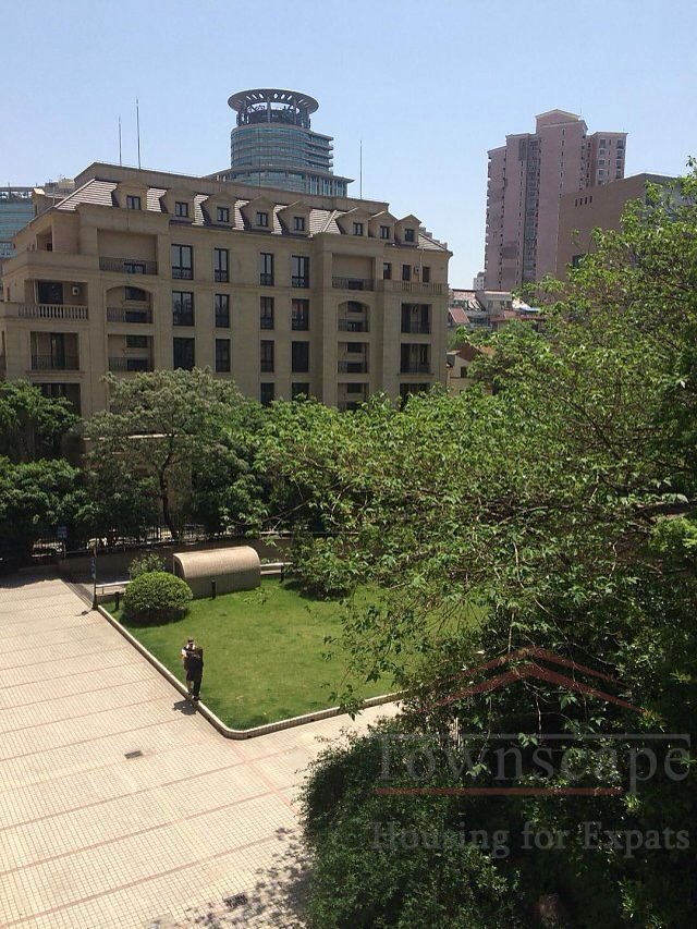  Luxury 3BR Apartment for rent in Former French Concession