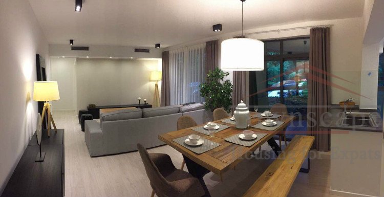 West Nanjing Road Apartment High End 3BR Apartment