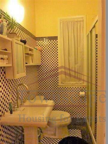 rent house in Shanghai Cozy 1 bed Lane House in French Concession