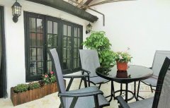 Shanghai house with terrace Classy 3BR Lane House with Terrace at Xintiandi