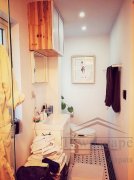 Shanghai apartment garden Homely and stylish 2BR Old Apartment with private garden at Jiaotong University