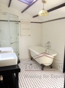 Shanghai lane house Super spacious, idyllic Lane House unit with big terrace on Anfu Road