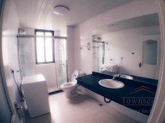 3br flat in shanghai Stylish 3BR apartment w/ balcony in Xujiahui