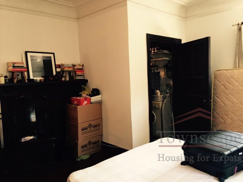  one bedroom spacious apartment for rent in French concession area