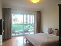 lujiazui sunny apartment for rent High quality 2+1BR apartment /w modern kitchen in Lujiazui