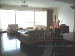  32% below average price: Spacious 4BR Apartment in Shimao Riviera