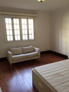  Sunny 1BR, 70m² Lane House for rent nr Zhaojiabang Rd (L7,9)