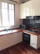  Sunny 1BR, 70m² Lane House for rent nr Zhaojiabang Rd (L7,9)