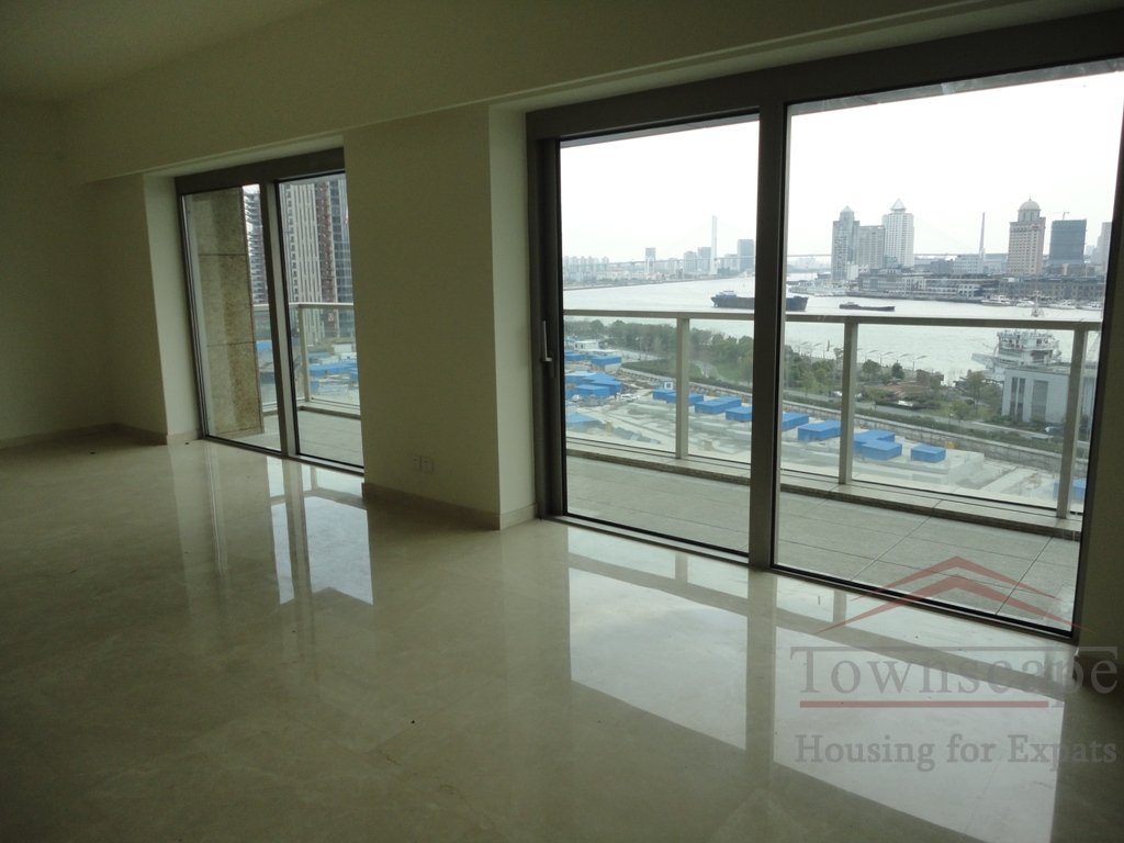  Luxury 2BR Apartment for rent, with River View in Lujiazui