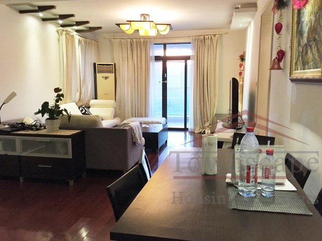  Well-priced 3BR Apartment in Ladoll International City