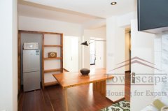  Stylish 2BR Old Apartment at Changle and Zhenning Rd