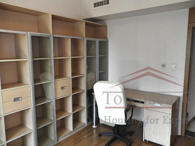 shanghai 2br apartment Elegant and bright 3br apartment for rent near West Nanjing Road